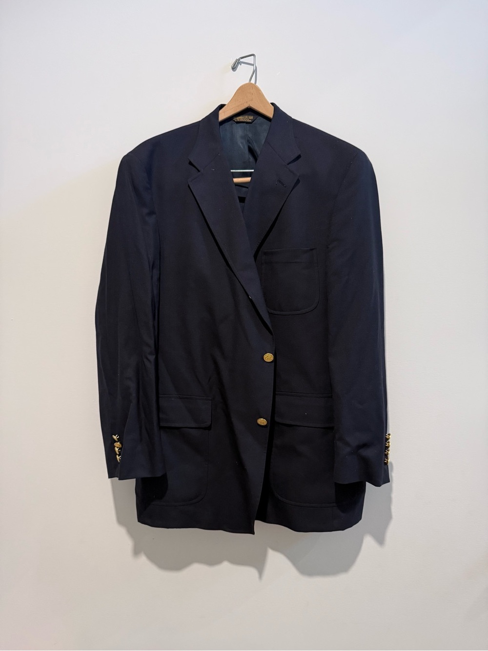 Vintage J. Press Navy Blue Blazer Sport Coat Gold Crest Buttons Men's